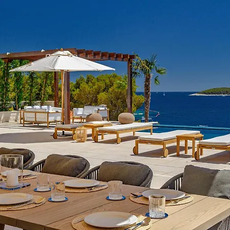 Immensely Luxurious Hvar 5 Bedrooms East Eternal هفار